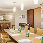 碧拉尼酒店 Bielany Wrocławskie