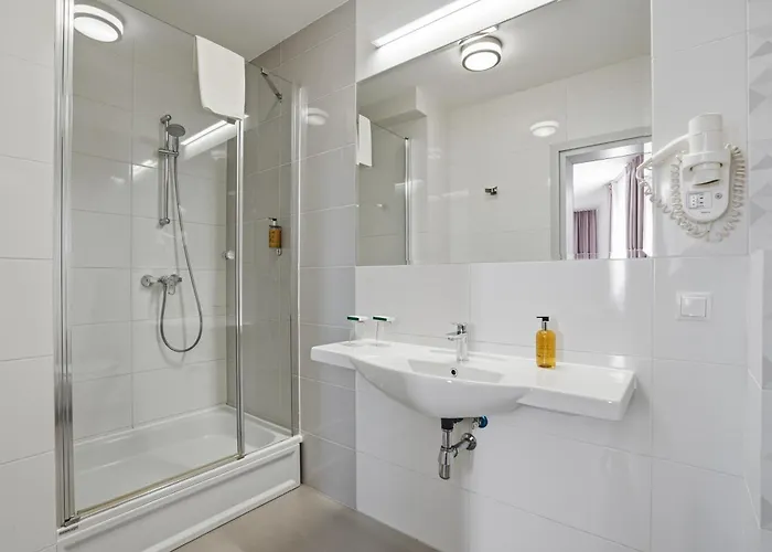 Bielany 3* Bielany Wrocławskie