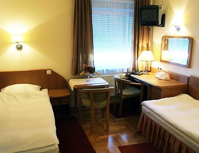 Bielany Hotel Bielany Wrocławskie